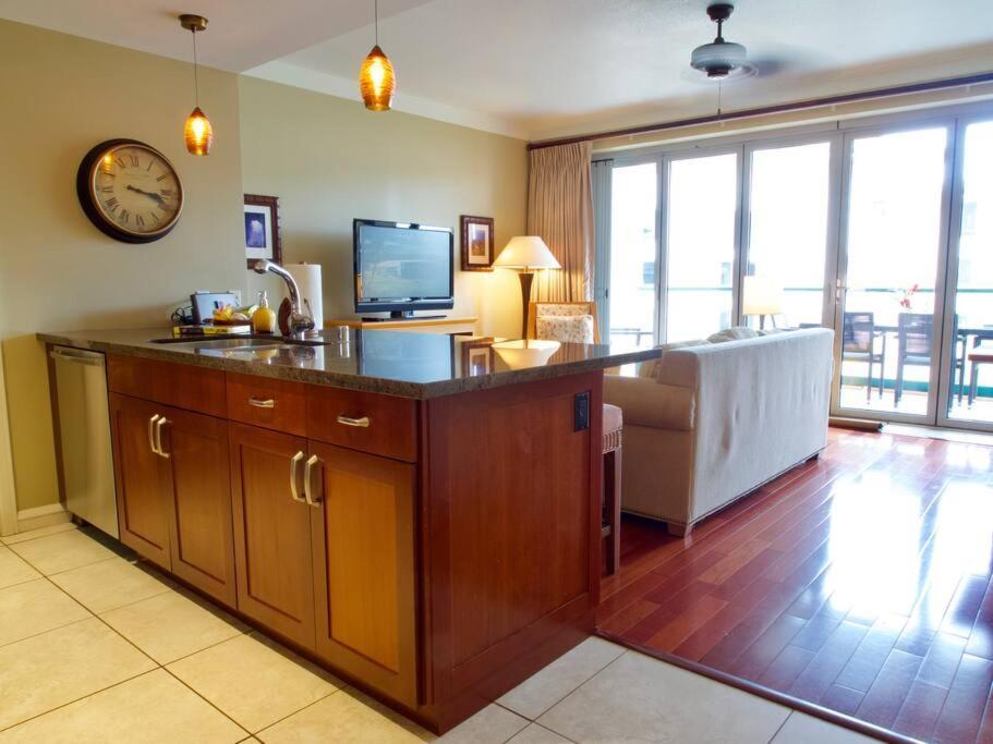 Ocean View One Bedroom At Honua Kai!! Lāhainā Exterior foto